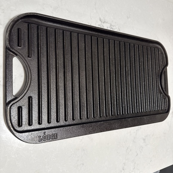 Lodge Pro-Grid Cast Iron Reversible Grill Griddle Combo PG12 USA - Picture 2 of 5